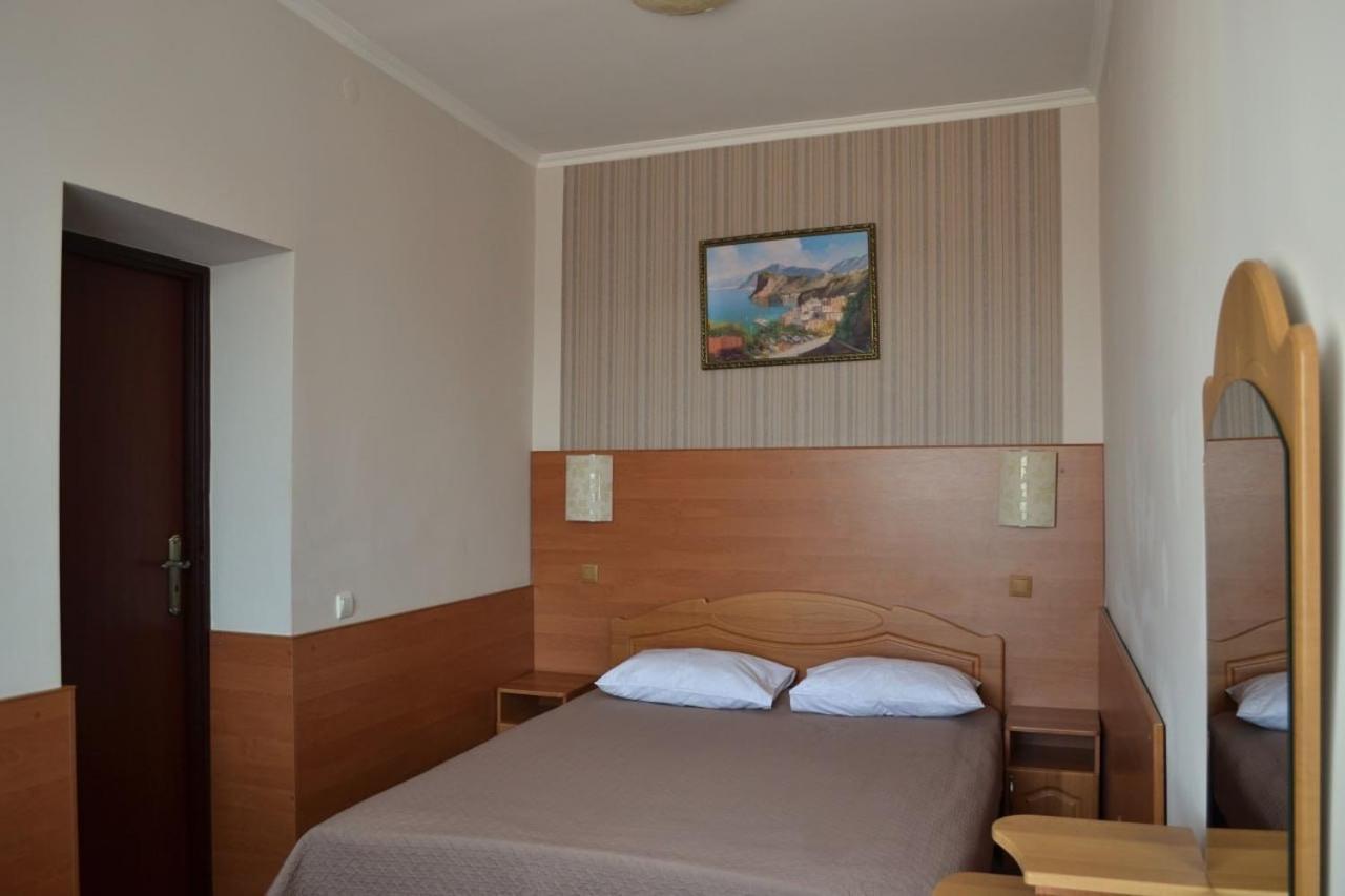 Hotel Perlyna Ars Stryi Exterior photo